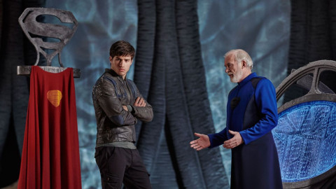 Übersinnlich und Futuristisch backdrop