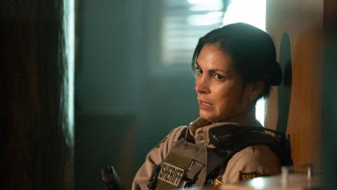 Fire Country Universum backdrop