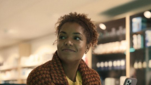 Giggle-Romance backdrop